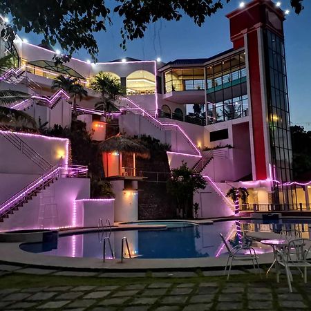 Bohol Plaza Mountain Resort And Restaurant 다우이스 외부 사진