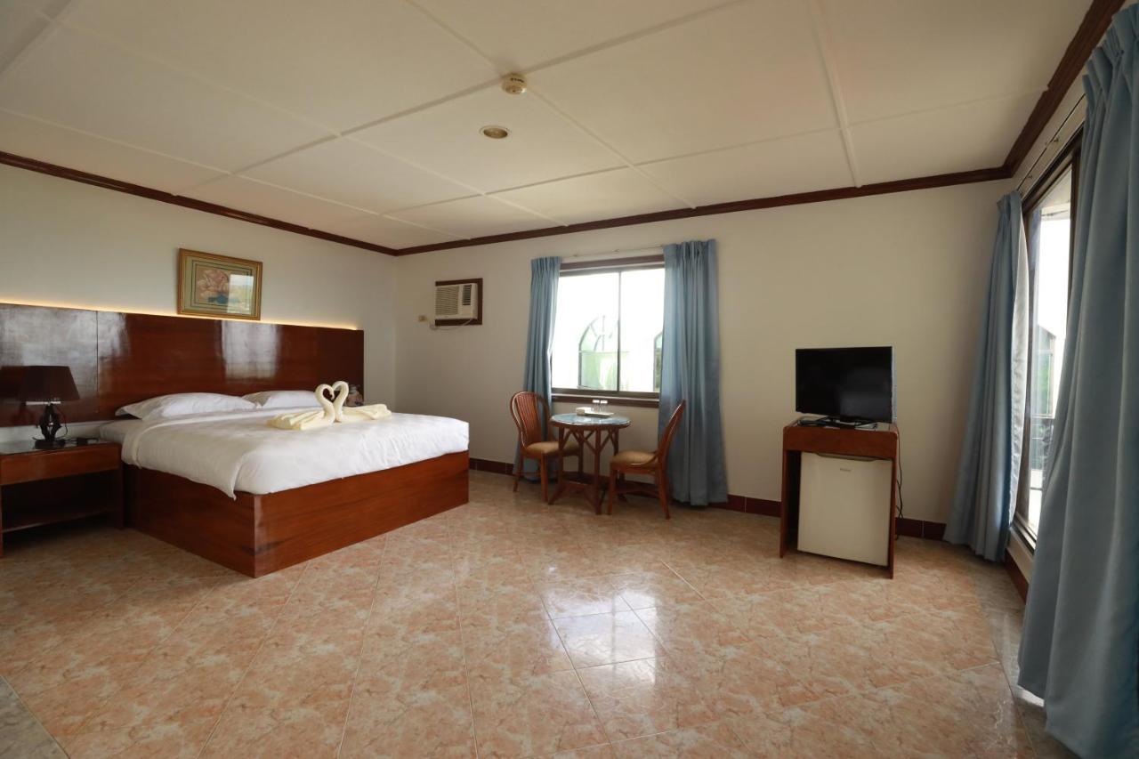 Bohol Plaza Mountain Resort And Restaurant 다우이스 외부 사진
