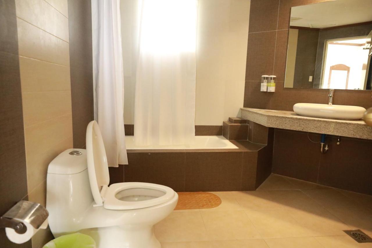 Bohol Plaza Mountain Resort And Restaurant 다우이스 외부 사진