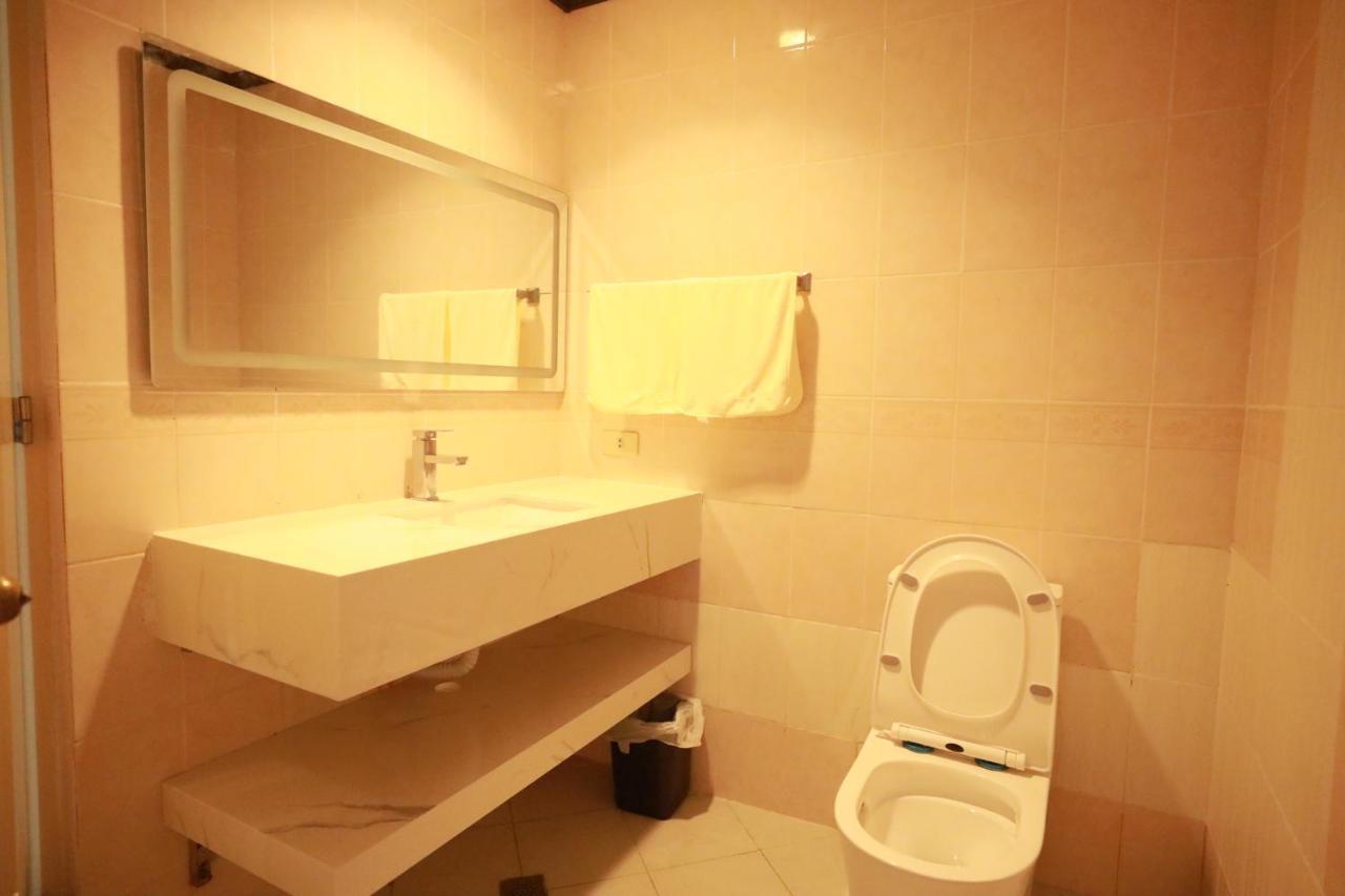 Bohol Plaza Mountain Resort And Restaurant 다우이스 외부 사진