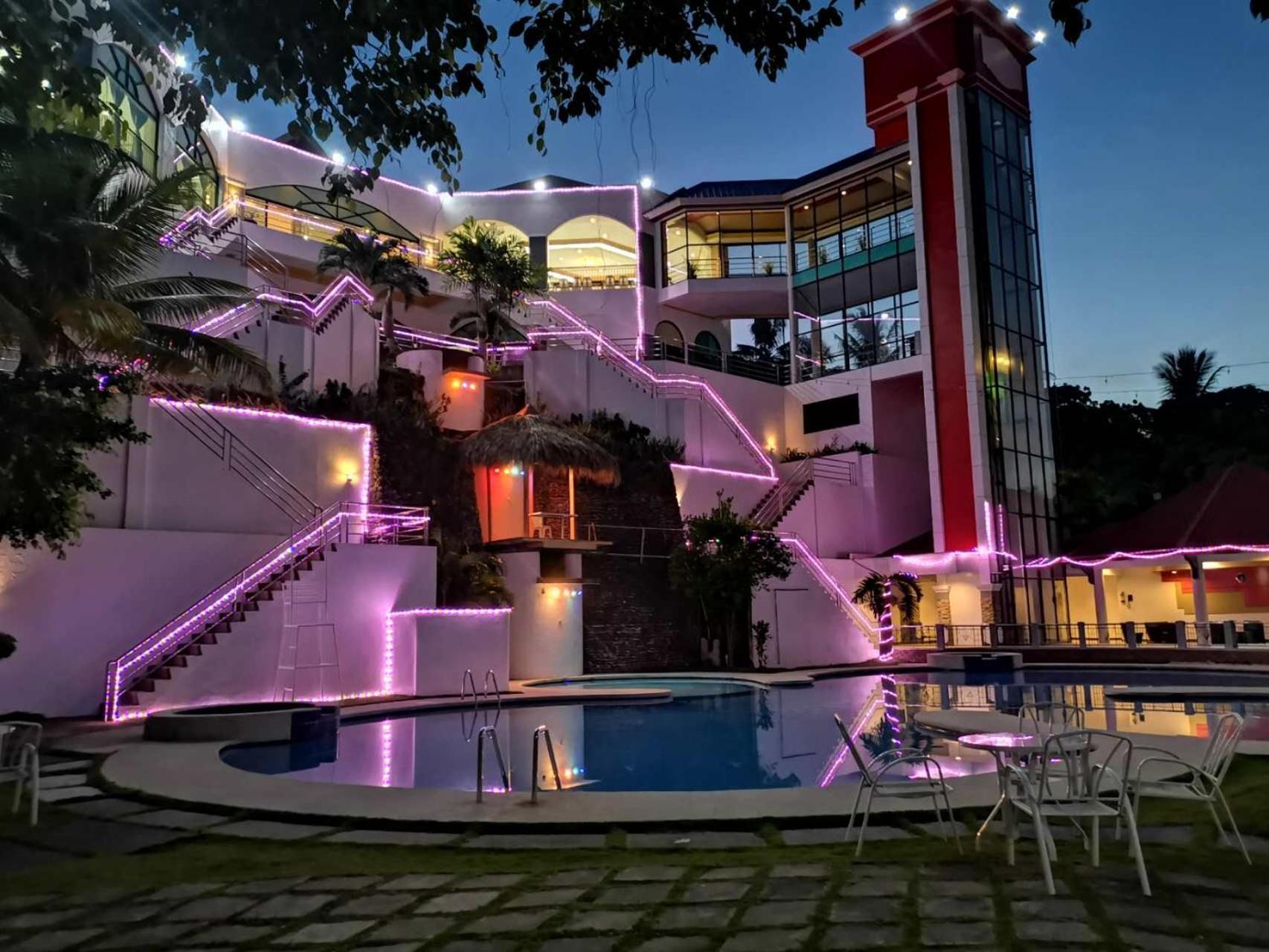 Bohol Plaza Mountain Resort And Restaurant 다우이스 외부 사진
